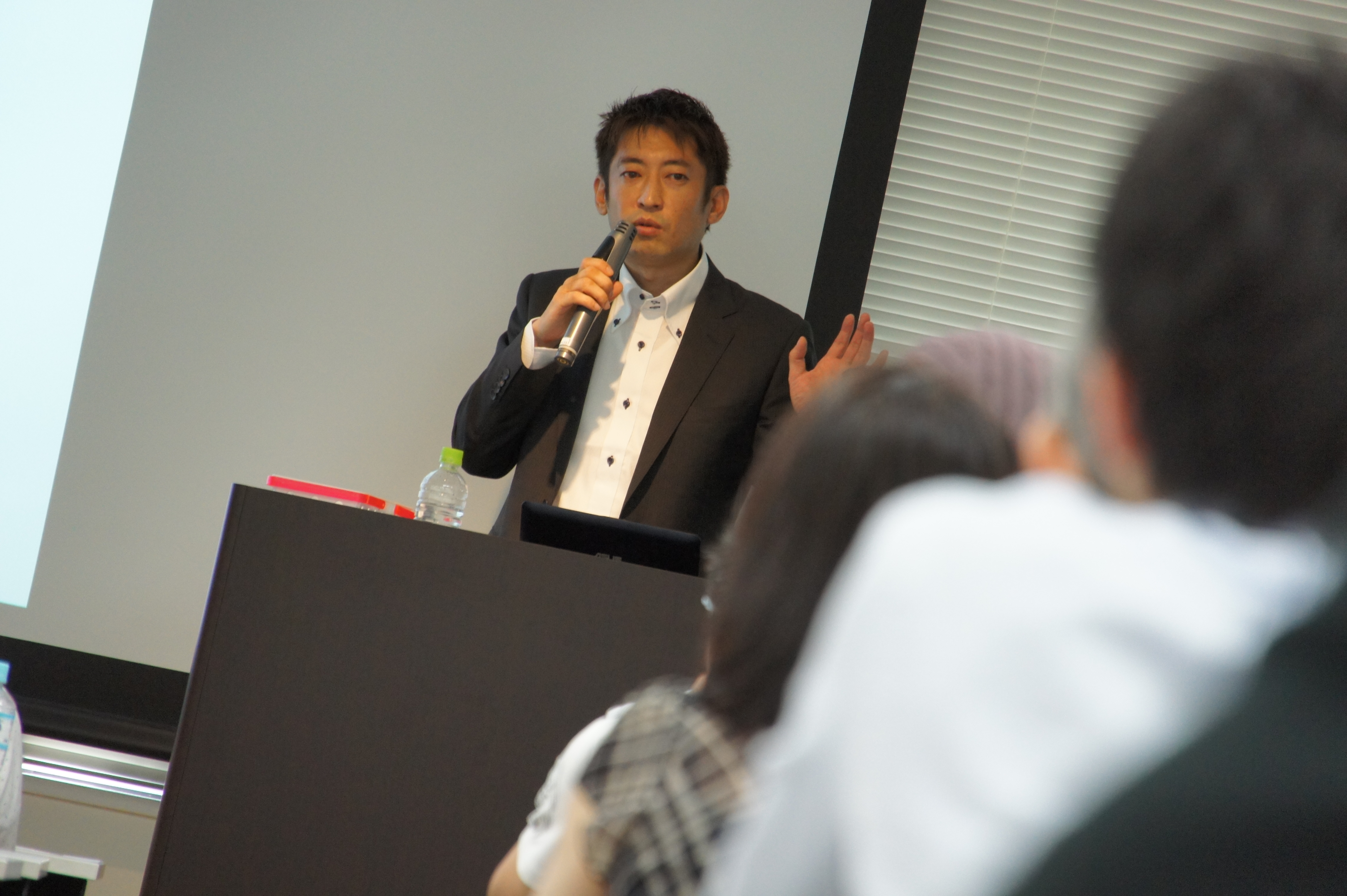 山口孝志